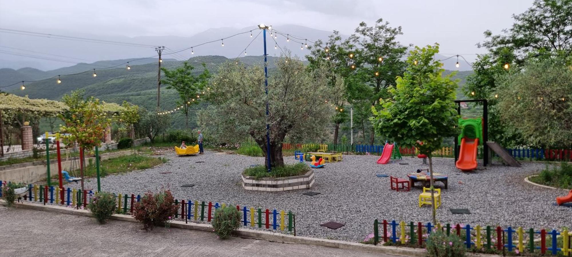 Salillari Guest House Berat Extérieur photo