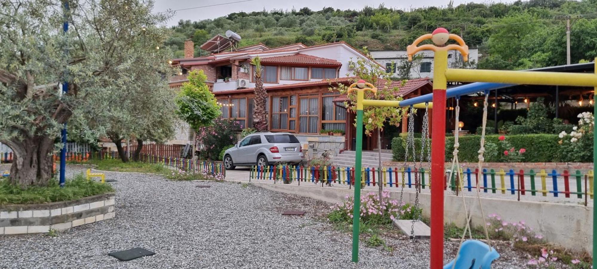 Salillari Guest House Berat Extérieur photo